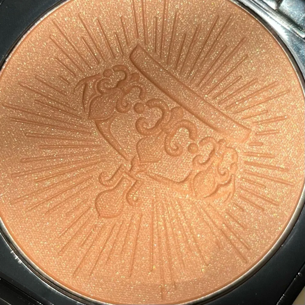 Pat McGrath desert glow bronzer